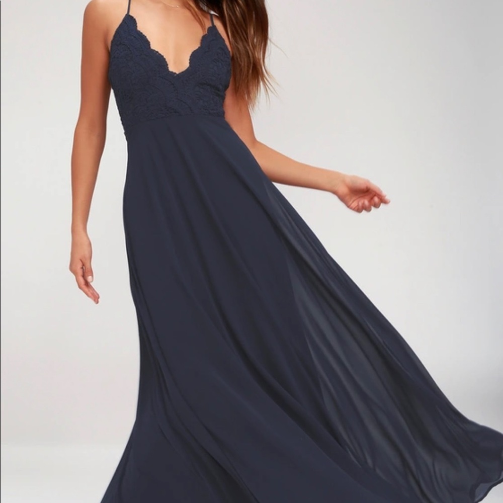 Lulus Madalyn Lace Maxi Dress size Small